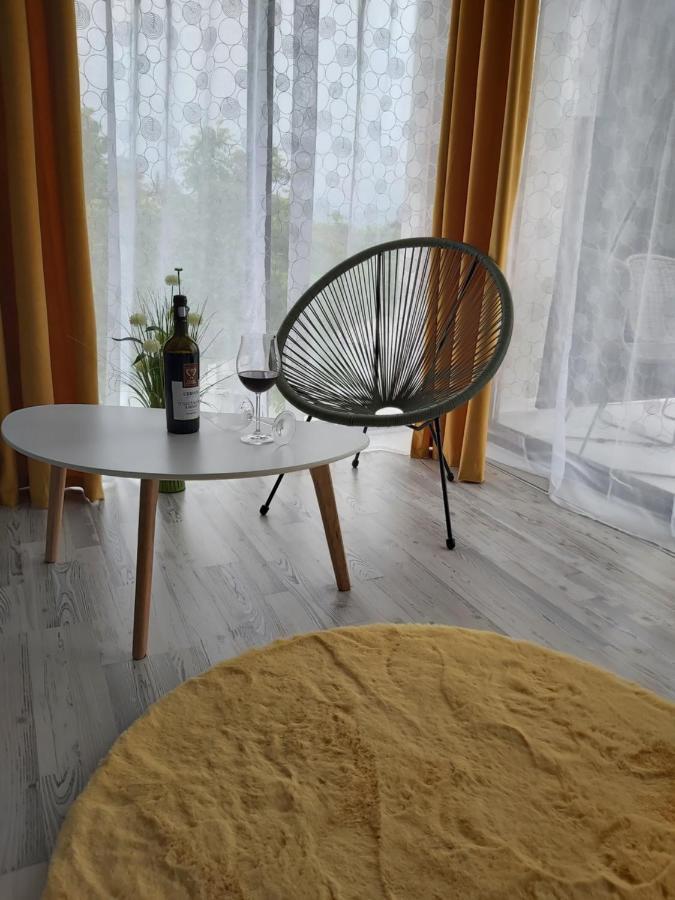 Accent House * Deva